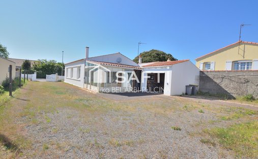 House in L'Ile-d'Olonne, Pays de la Loire, France 1