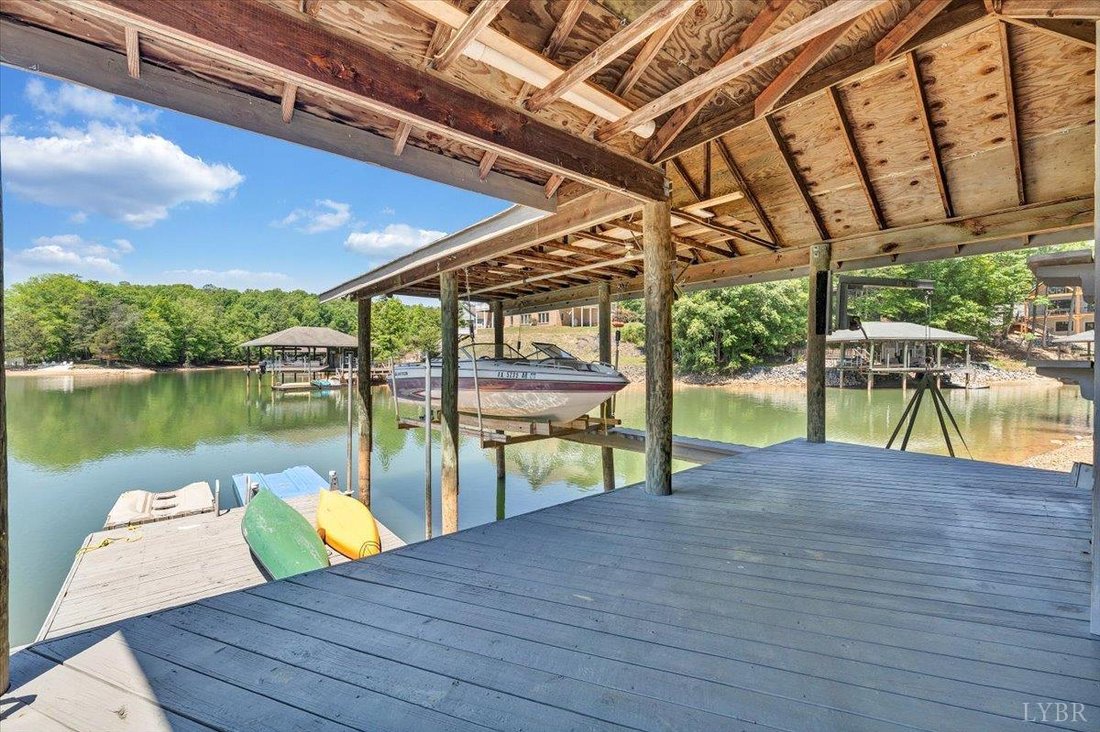 House in Wirtz, Virginia, United States 5 - 17998503