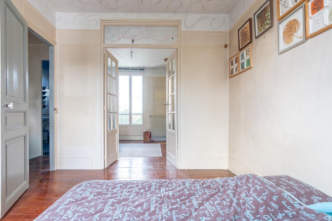 House in Nogent-sur-Marne, Ile-de-France, France 5 - 17992671