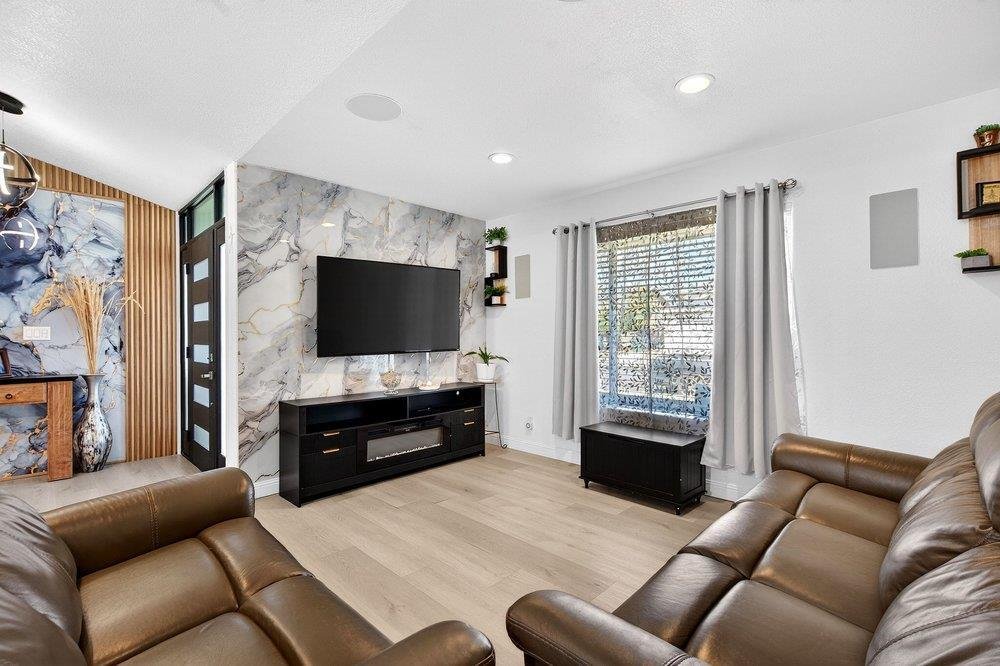 Apartment in Gilroy, California, United States 5 - 17991292
