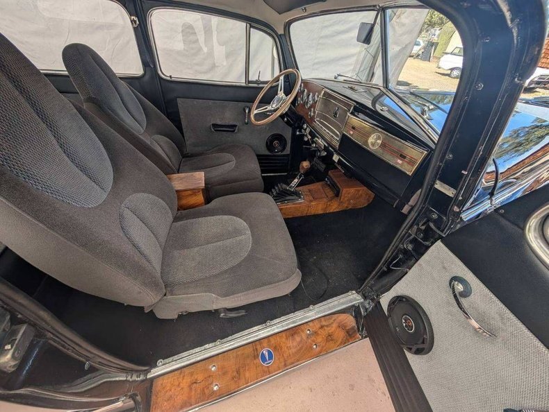 Sedan in Glendale, United States 5 - 17990967