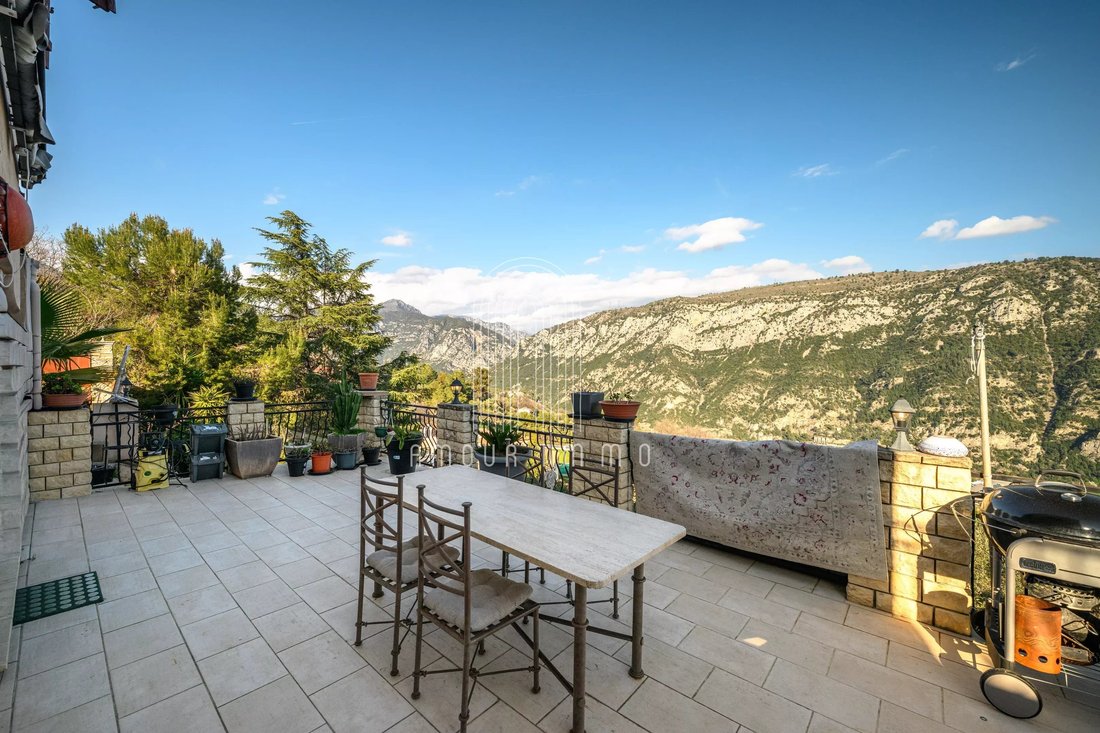 House in Gilette, Provence-Alpes-Côte d'Azur, France 2 - 17694304