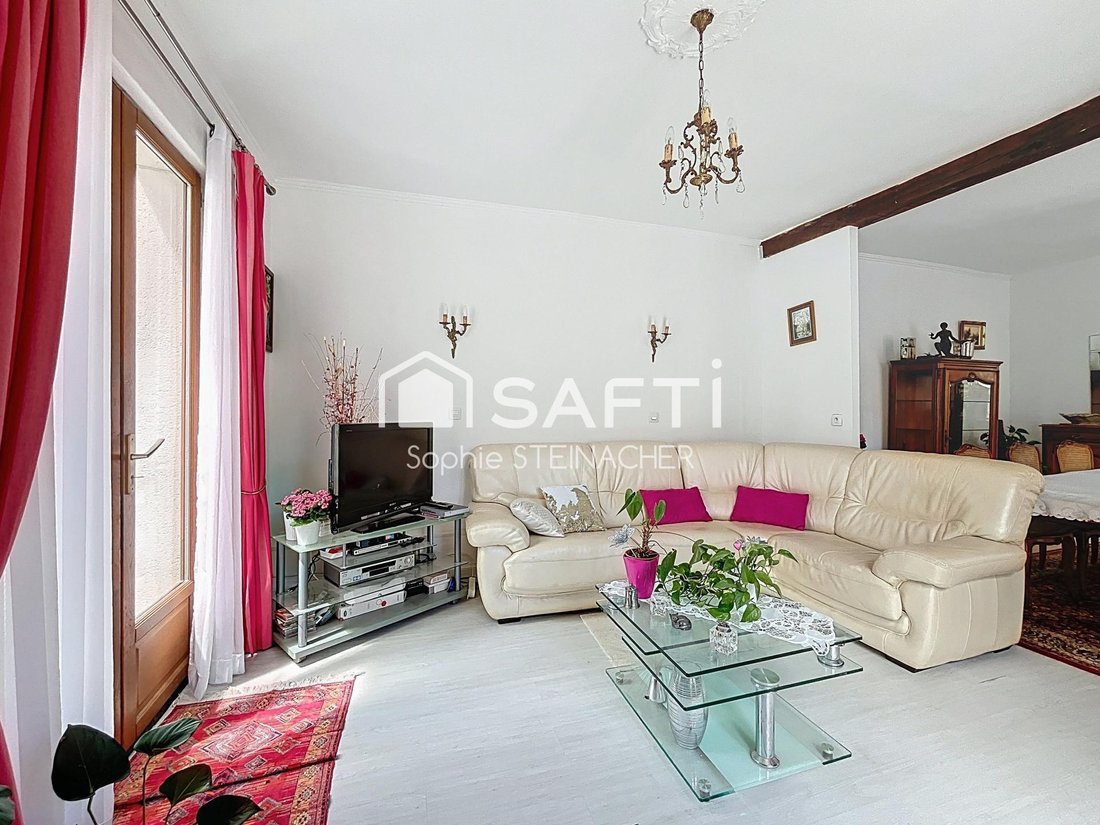 House in Chatou, Ile-de-France, France 3 - 16216126