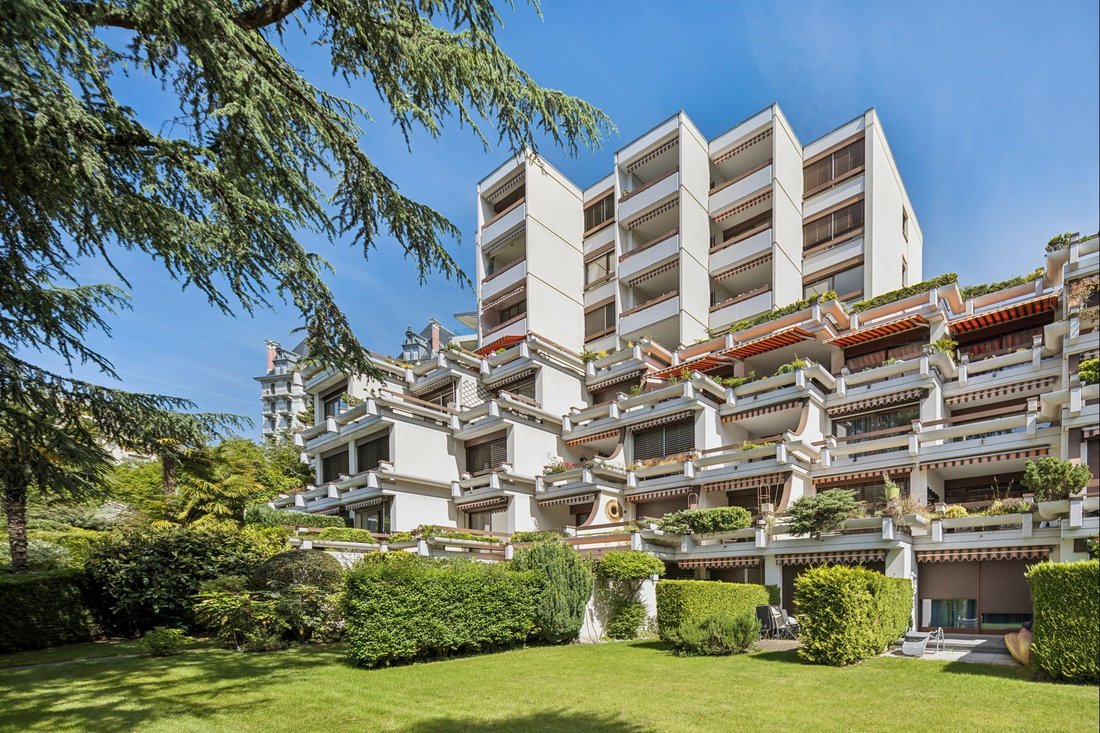 Apartment in Veytaux, Vaud, Switzerland 1 - 17993425