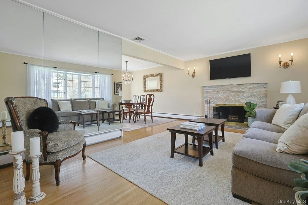 House in Valhalla, New York, United States 5 - 17998913
