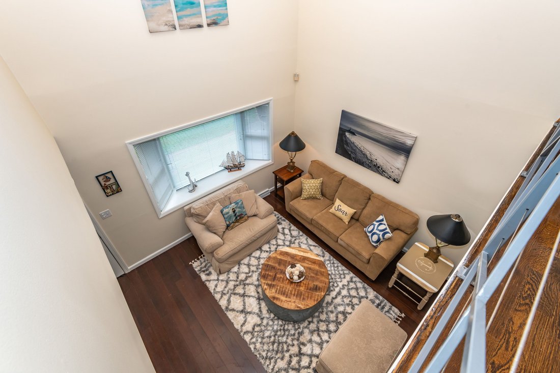 Hampton Bays, New York, United States 4 - 17997153