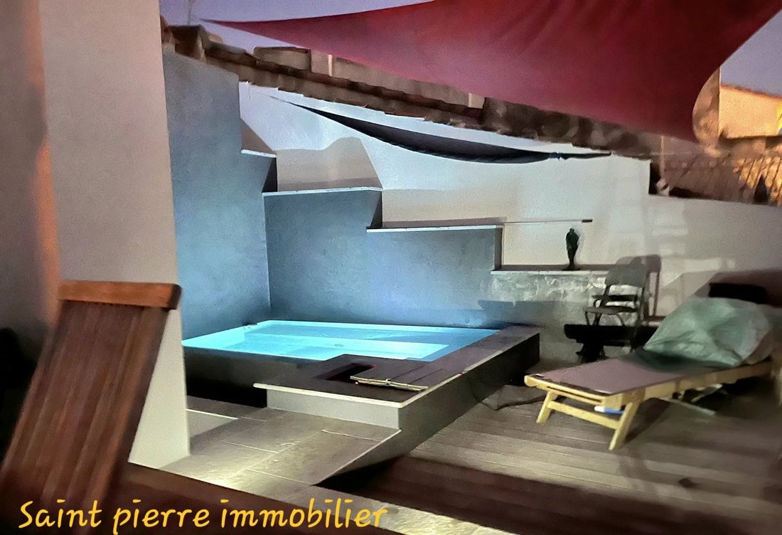 Ferrieres et l'Ile, Martigues, France 3 - 17993670