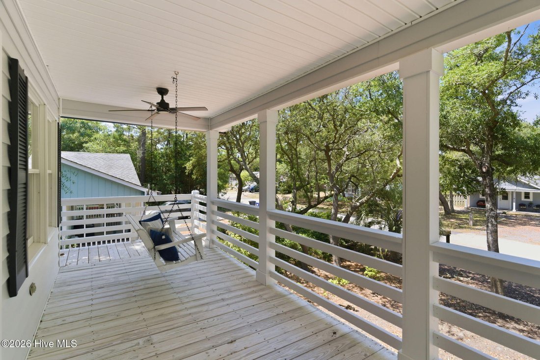 House in Oak Island, North Carolina, United States 5 - 17991253
