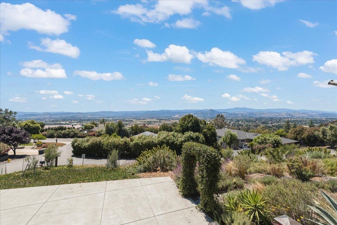 House in Morgan Hill, California, United States 3 - 17993100