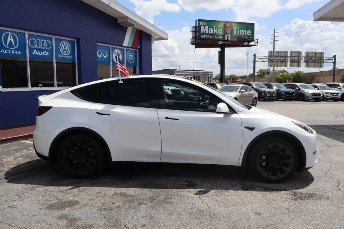 Suv in Orlando, FL, United States 2 - 17995489