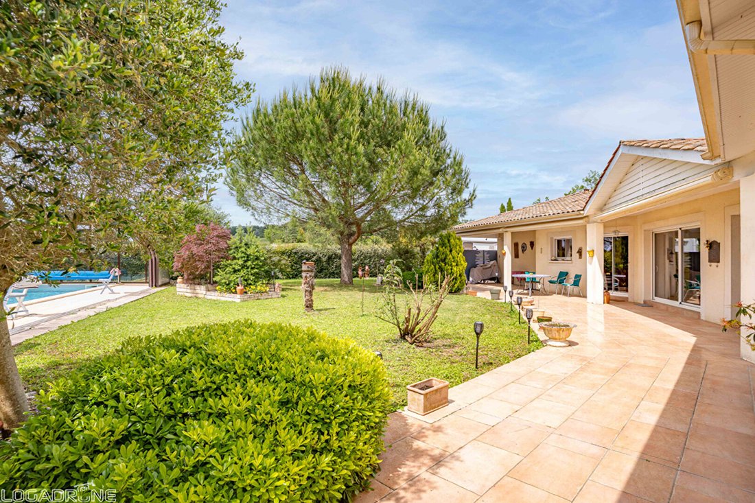 Villa in Sainte Catherine, Villeneuve-sur-Lot, France 1 - 17995146
