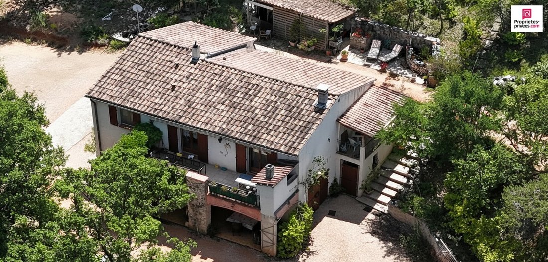 Villa in Esparron-de-Verdon, Provence-Alpes-Côte d'Azur, France 2 - 17997493