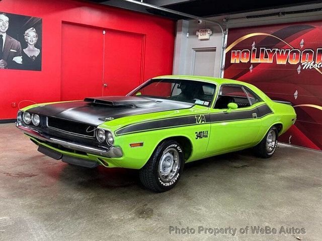 Dodge Challenger in Calverton, NY, United States 1 - 17998069