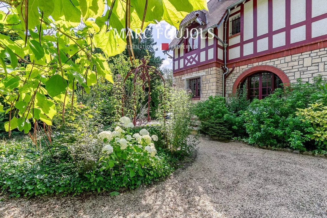 House in Ouest, Lamorlaye, France 1 - 17993584