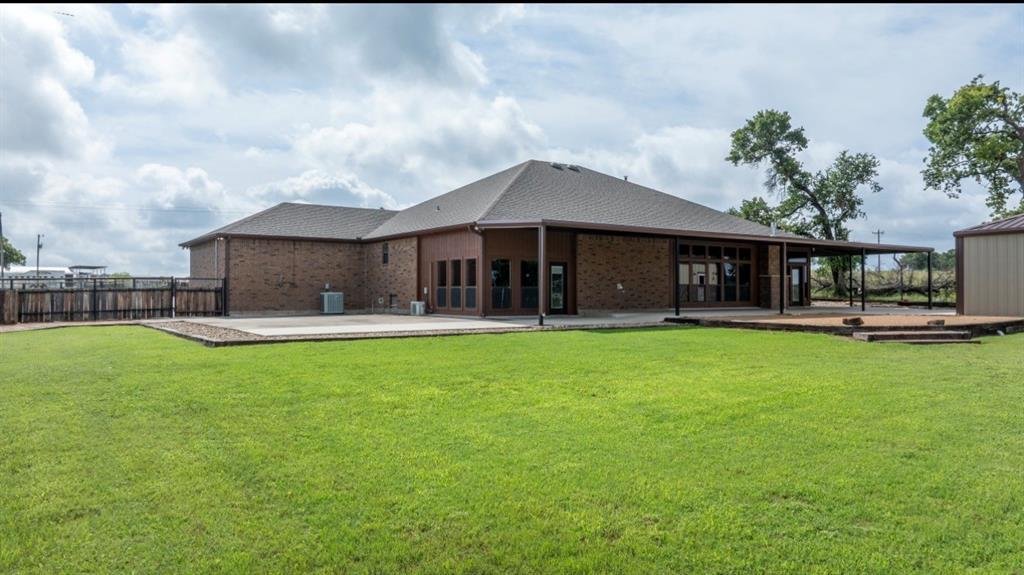 House in Paradise, Texas, United States 3 - 16838620