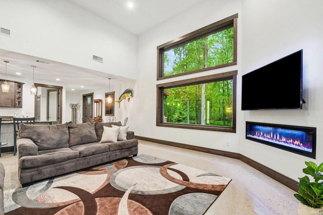 House in Mishawaka, Indiana, United States 4 - 17996180