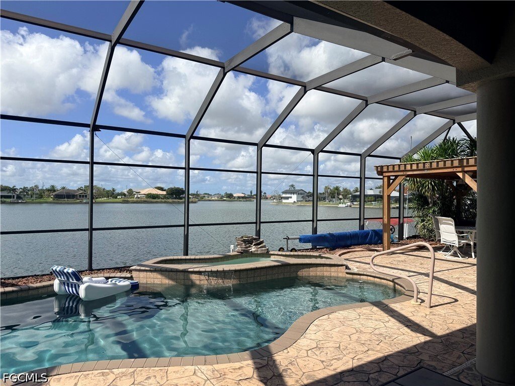 House in Cape Coral, Florida, United States 5 - 17925176