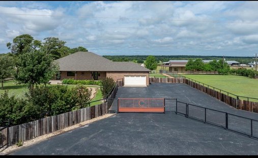 House in Paradise, Texas, United States 1