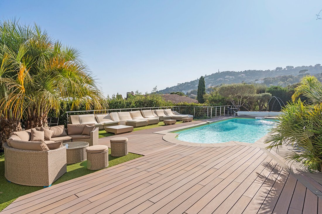 Villa in Nord, Cavalaire-sur-Mer, France 1 - 17993713