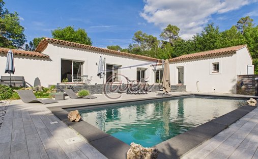 Villa in Tourves, Provence-Alpes-Côte d'Azur, France 1