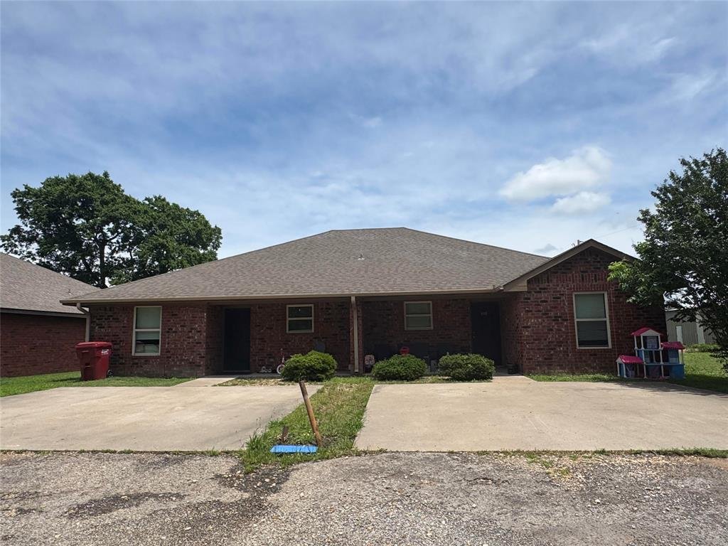 Paris, Texas, United States 1 - 17997052
