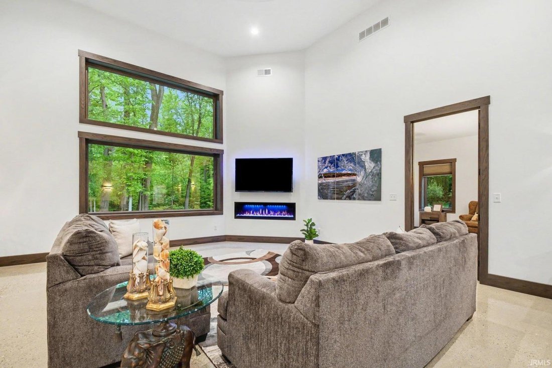 House in Mishawaka, Indiana, United States 5 - 17996180