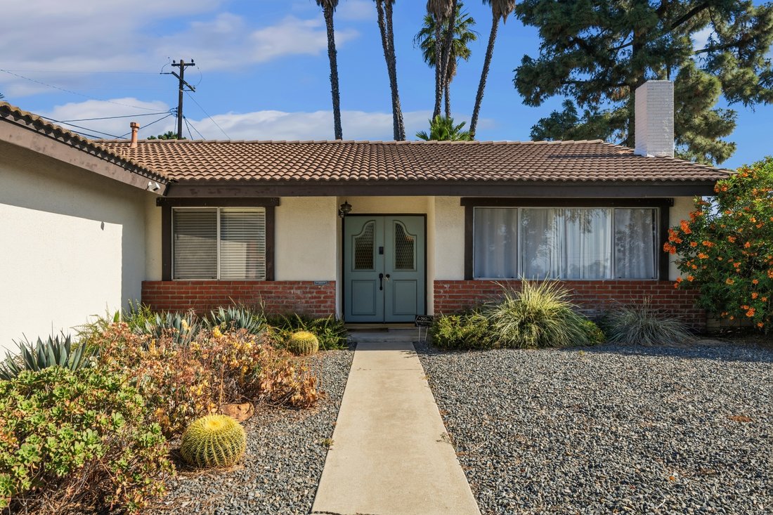House in Upland, California, United States 5 - 17997180