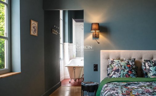 Chateau With Outbuilding And Private Beach In Provence