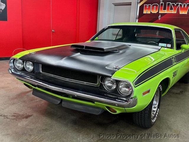 Dodge Challenger in Calverton, NY, United States 3 - 17998069