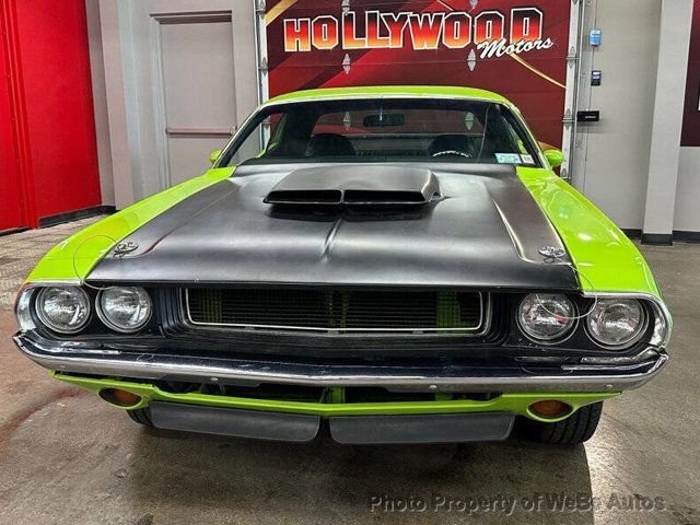 Dodge Challenger in Calverton, NY, United States 5 - 17998069