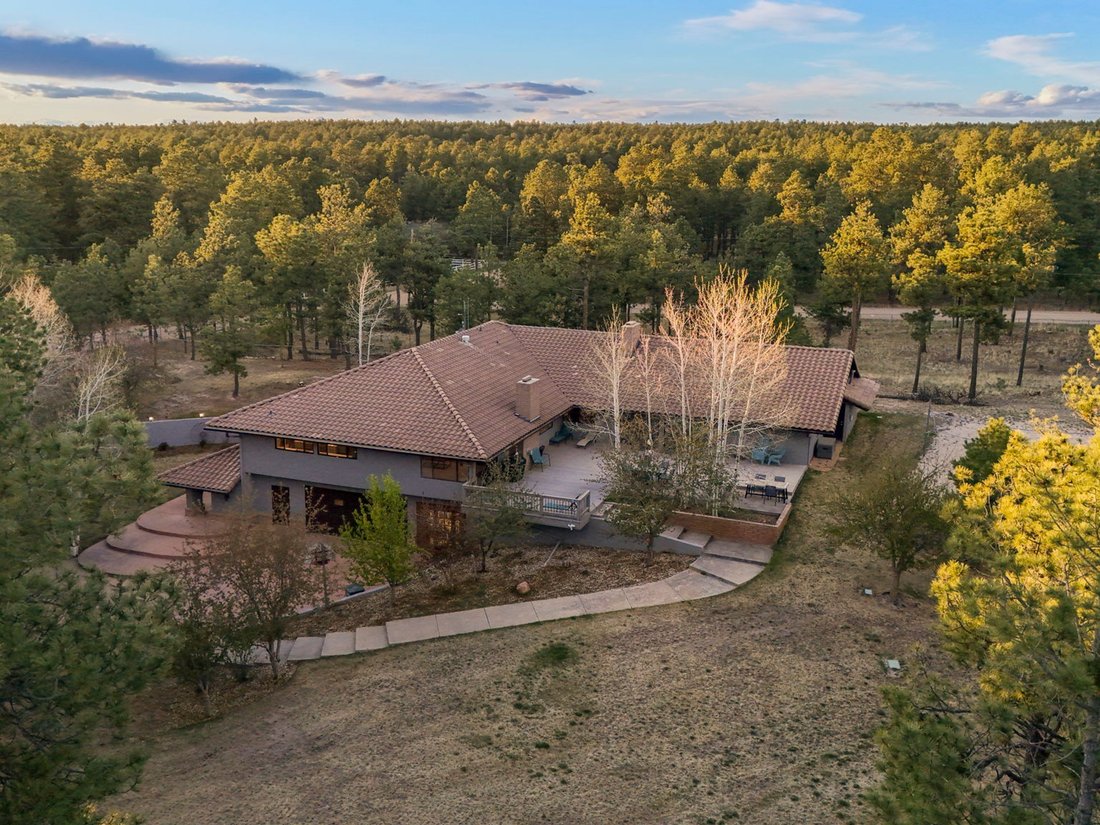 House in Colorado Springs, Colorado, United States 3 - 17820795