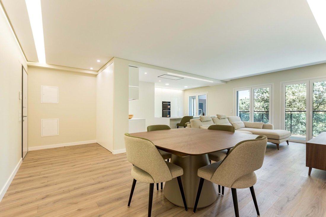 Apartment in Pontinha e Famoes, Lisbon, Portugal 1 - 17993873