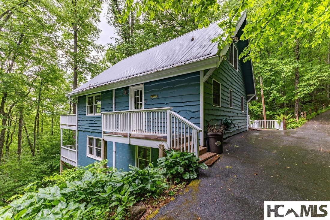 House in Cullowhee, North Carolina, United States 4 - 17994210