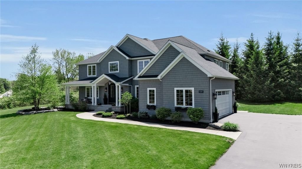 House in Clarence, New York, United States 2 - 17998828