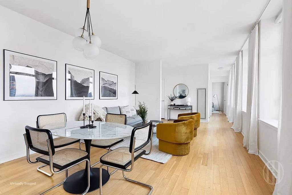 House in New York, New York, United States 3 - 17998676