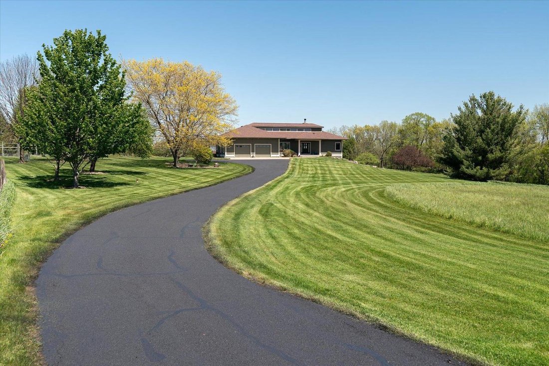 House in Viroqua, Wisconsin, United States 2 - 17996907