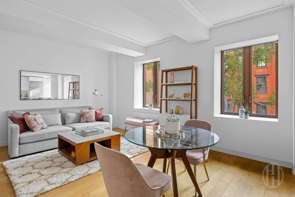 House in New York, New York, United States 1 - 17998691