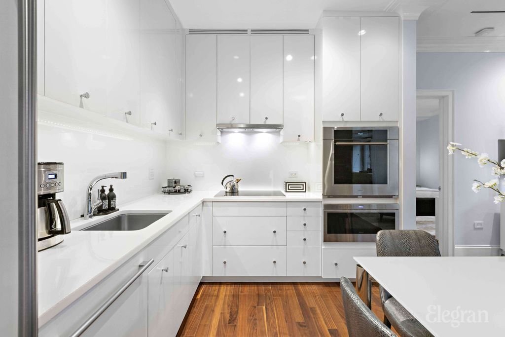 Co Op in New York, New York, United States 4 - 17998711