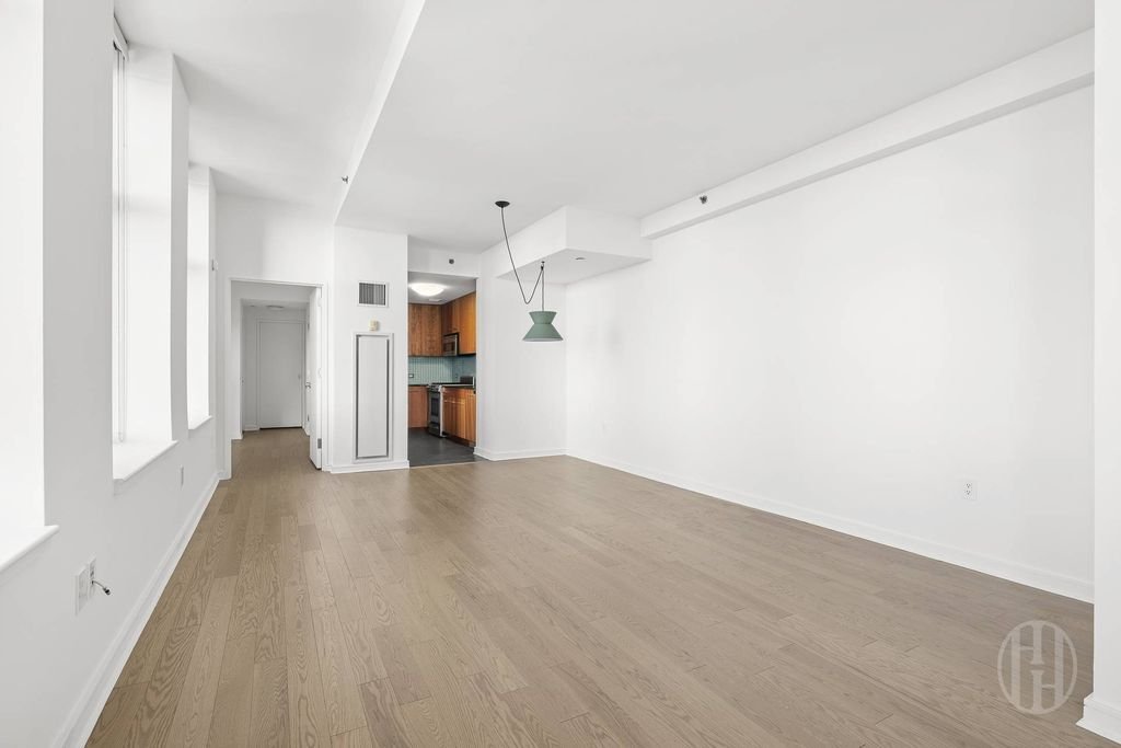 House in New York, New York, United States 5 - 17998676