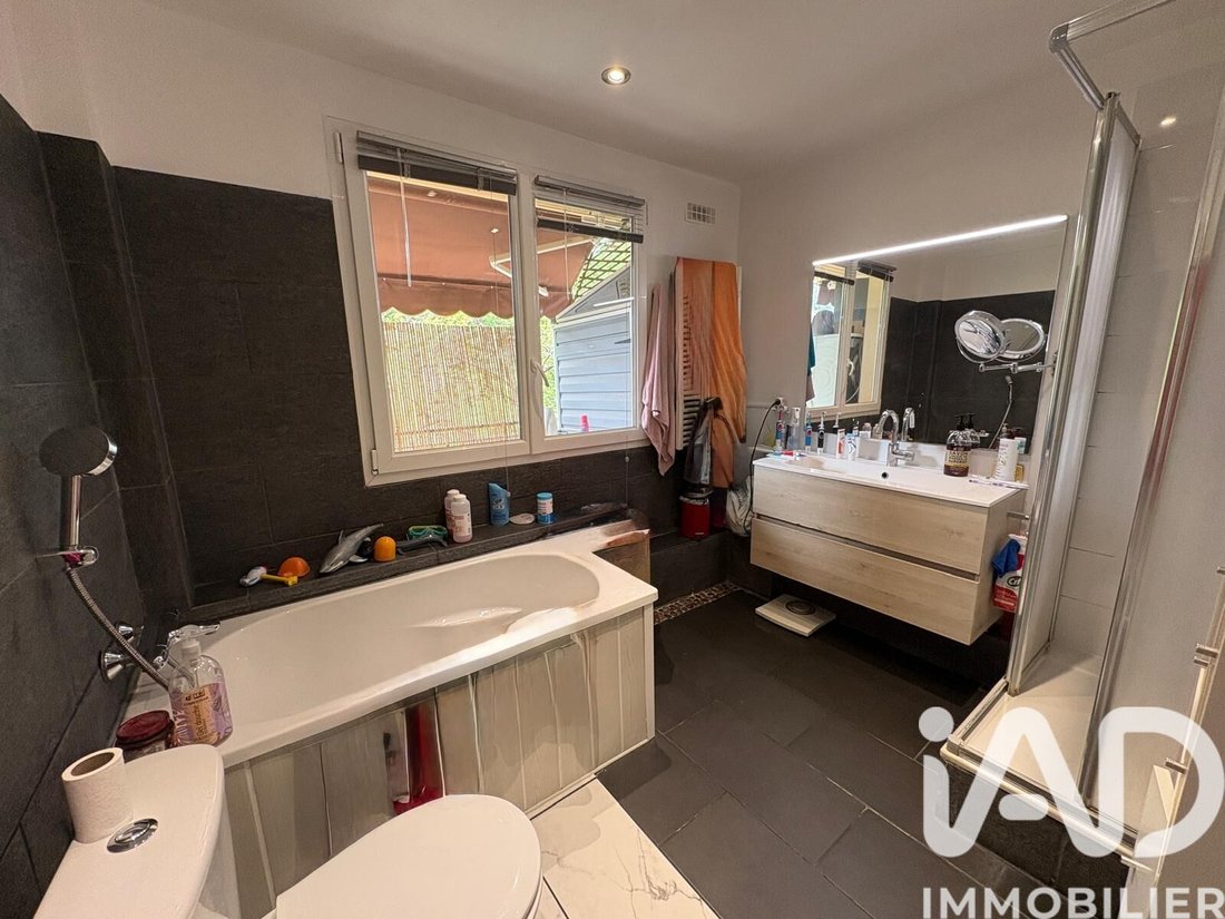 Apartment in Menton, Provence-Alpes-Côte d'Azur, France 3 - 17997387