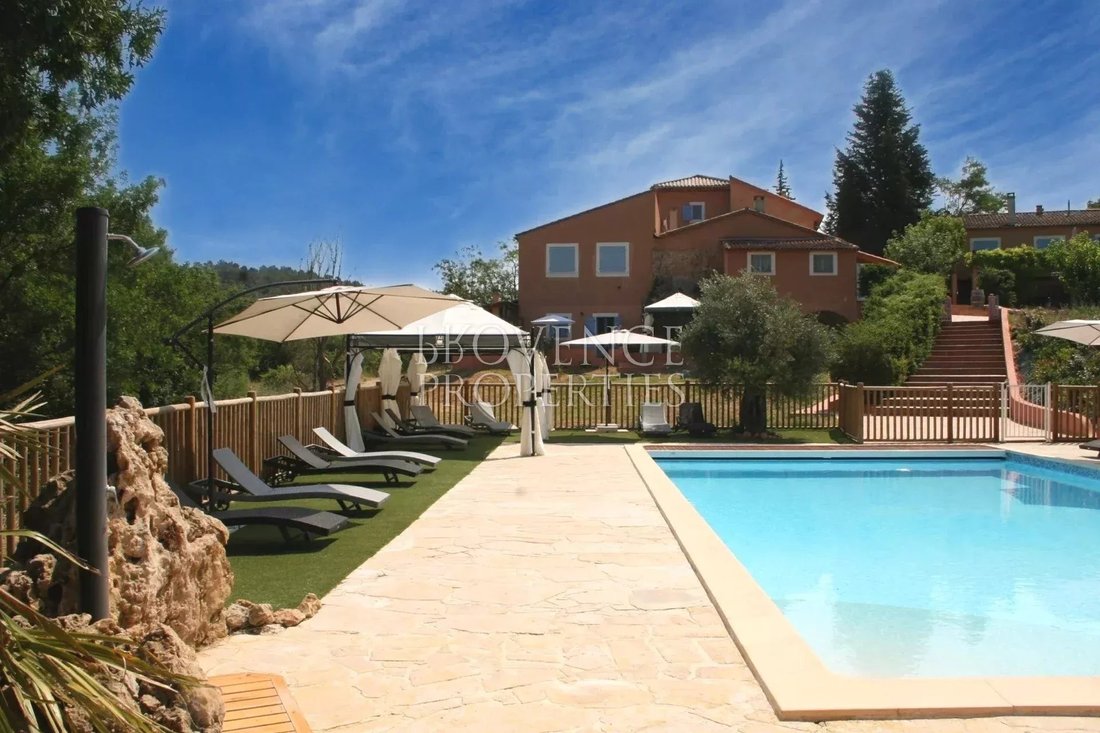Estate in Chateauvert, Provence-Alpes-Côte d'Azur, France 2 - 17998261