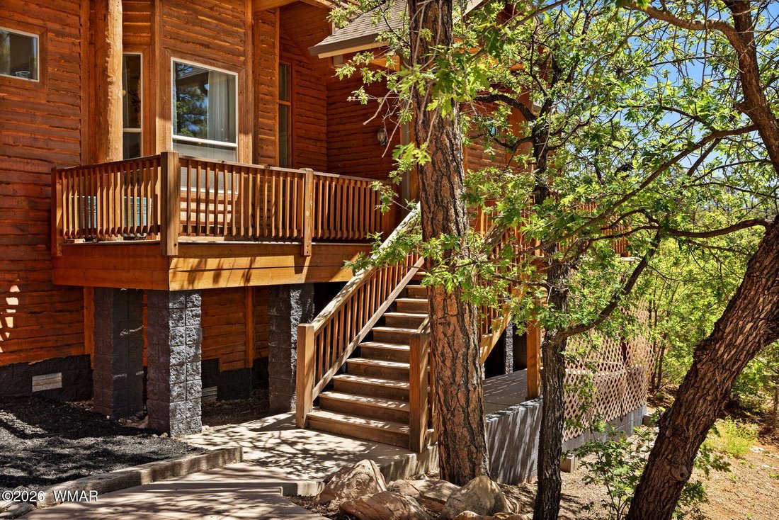 Pinetop-Lakeside, Arizona, United States 5 - 17999023