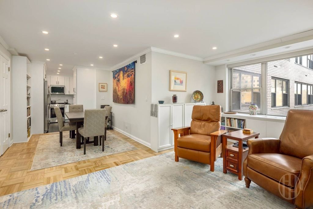 Co Op in New York, New York, United States 1 - 17998742