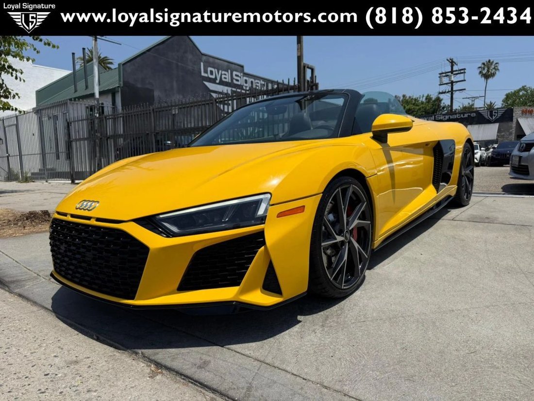 Cabriolet in Van Nuys, CA, United States 3 - 17997586