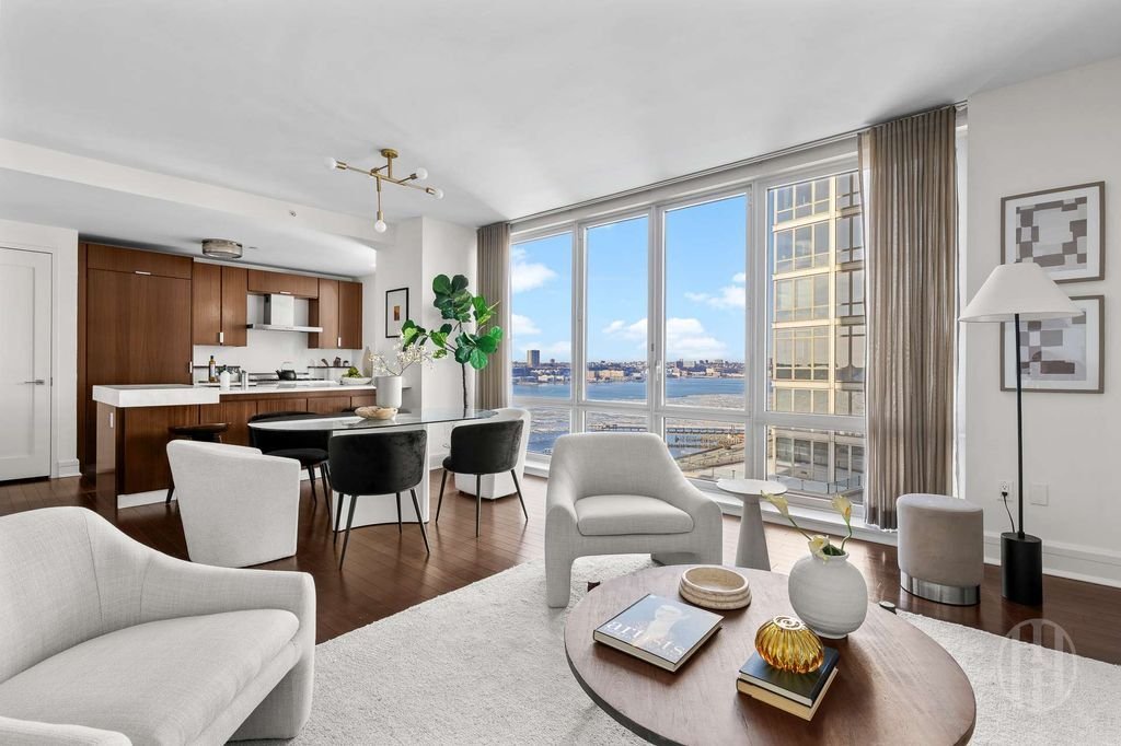 House in New York, New York, United States 3 - 17998727