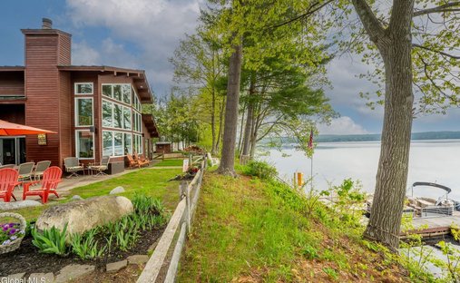 House in Mayfield, New York, United States 1