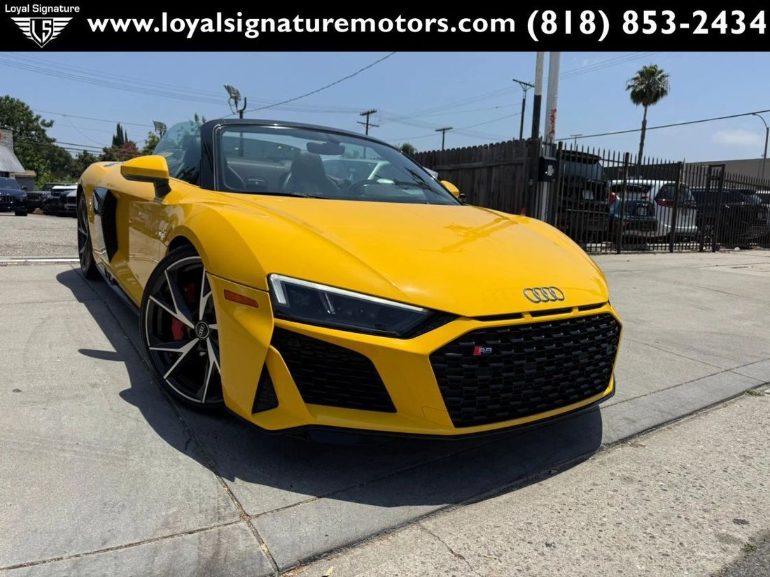 Cabriolet in Van Nuys, CA, United States 1 - 17997586