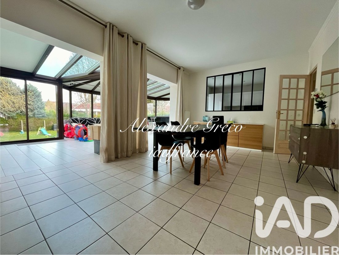 House in Taverny, Ile-de-France, France 2 - 17997529