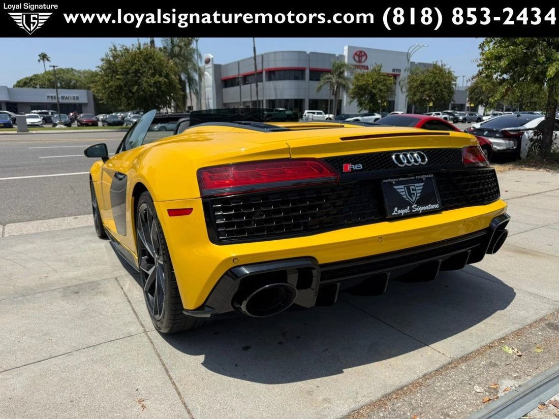 Cabriolet in Van Nuys, CA, United States 5 - 17997586