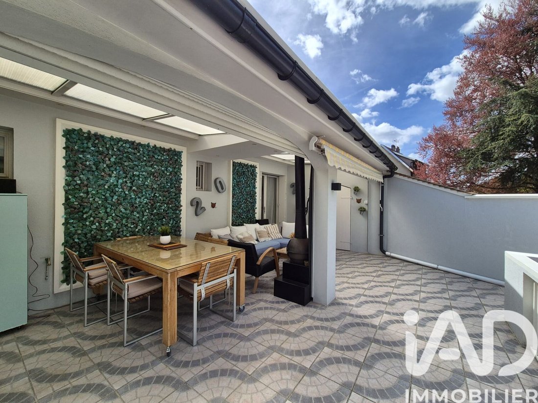 House in Marles-en-Brie, Ile-de-France, France 1 - 17996877
